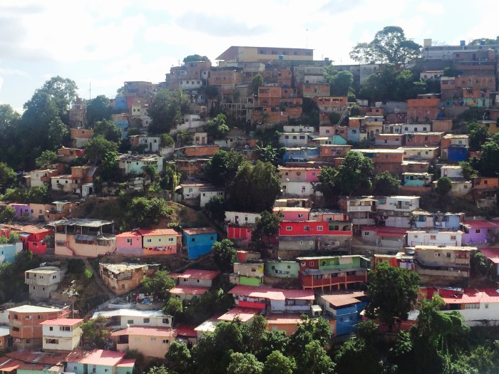 caracas slum.jpg