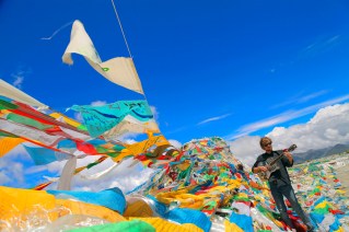 Yamdrok Lake_raw_final_small